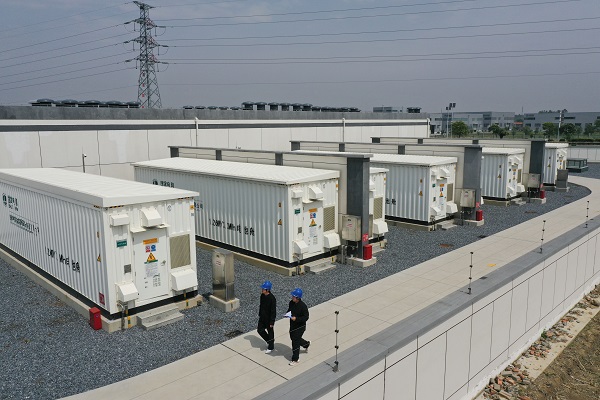 江蘇金湖建成投運蘇北最大兆瓦級電網側電化學儲能電站