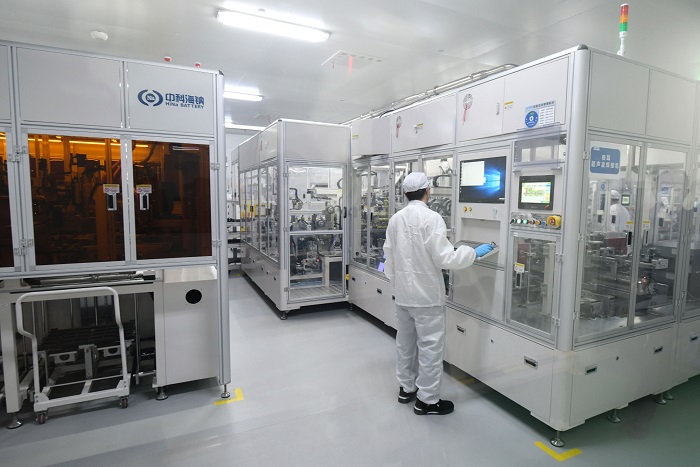 中科海鈉·阜陽全球首條GWh級鈉離子電池生產線產品下線