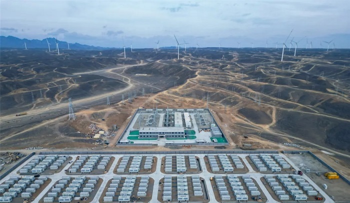 300MW/1200MWh儲能！新疆單體規(guī)模最大風(fēng)儲一體化項目成功并網(wǎng)發(fā)電