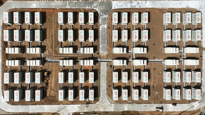100MW/400MWh！甘肅首座百兆瓦級(jí)獨(dú)立儲(chǔ)能電站在甘肅通渭建成